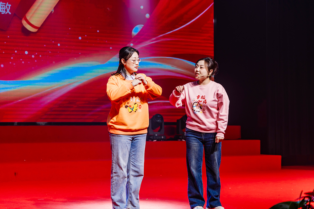 2Y2A8800.jpg 2Y2A8800.jpg